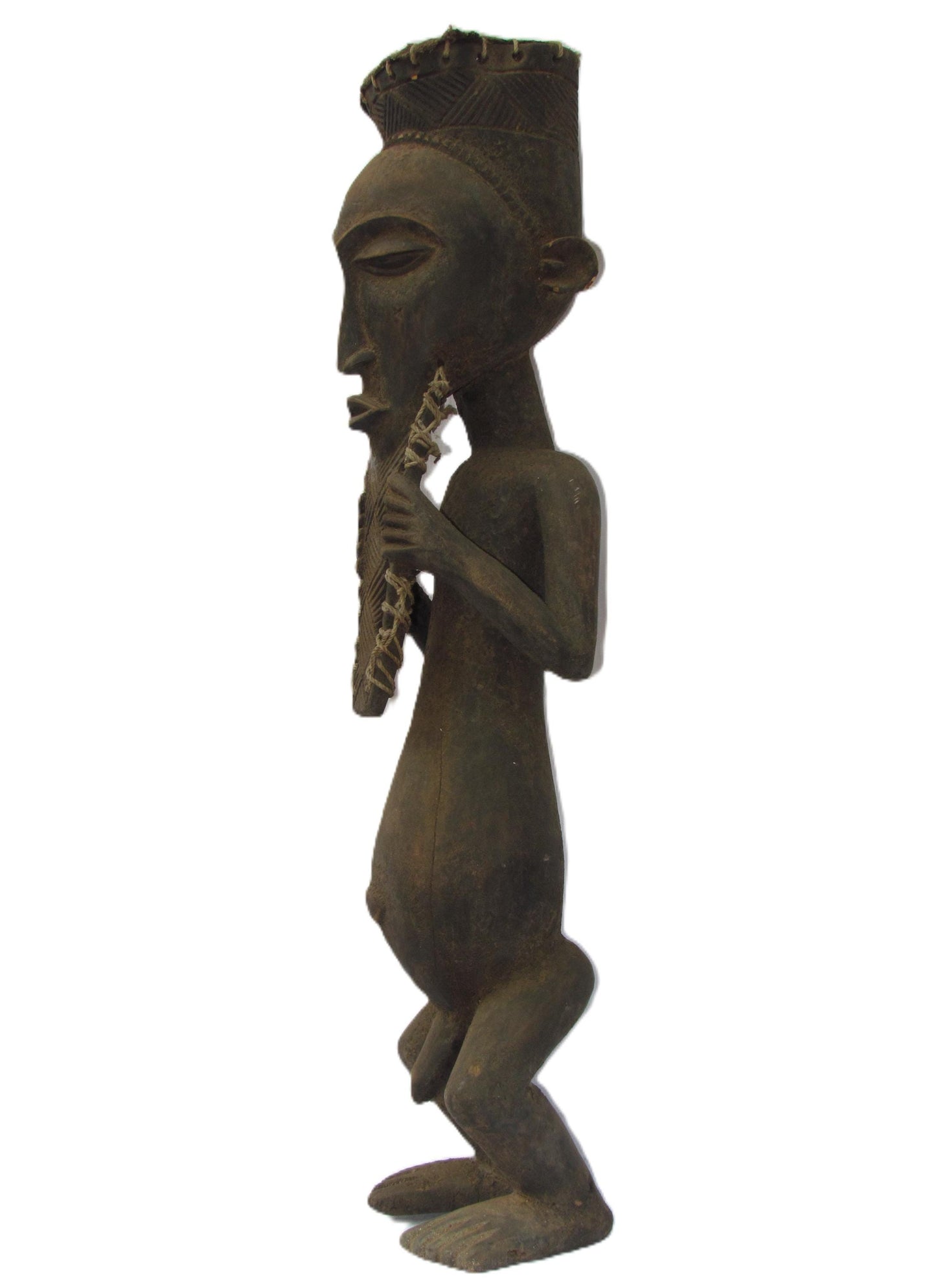 Statue originale primitive en bois sculpté à la main de la tribu Kusu « Homme sage » de la RDC.
