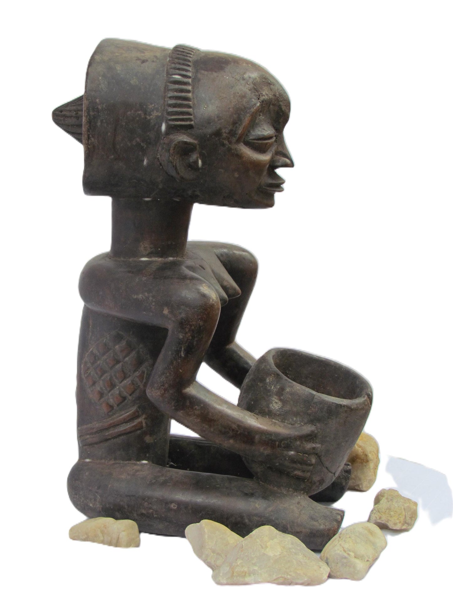 Statue de devineresse Luba – Art tribal africain du Congo et de Zambie | Figurine rituelle en bois sculptée à la main avec bol