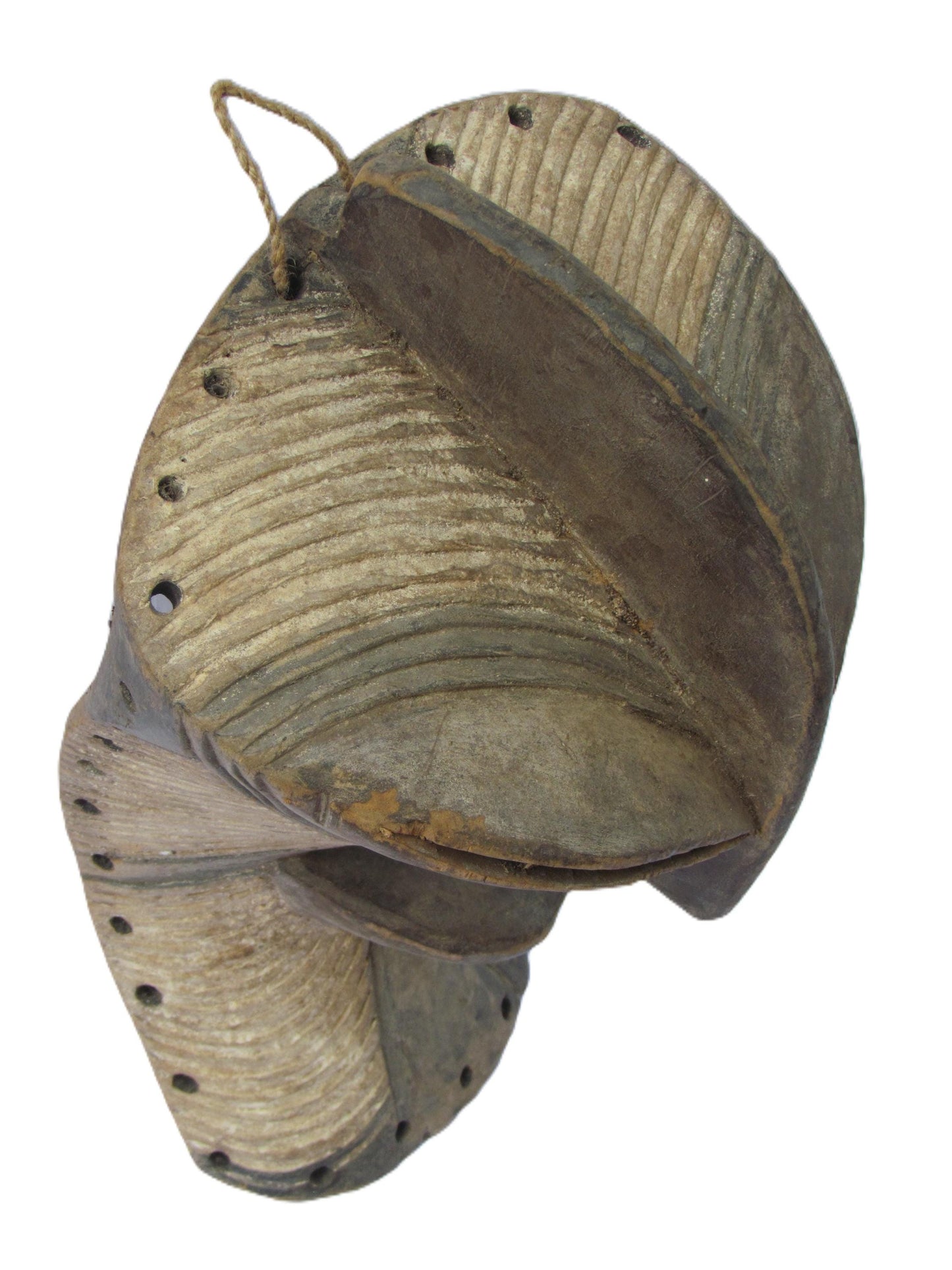 Masque africain en bois sculpté Songye RDC