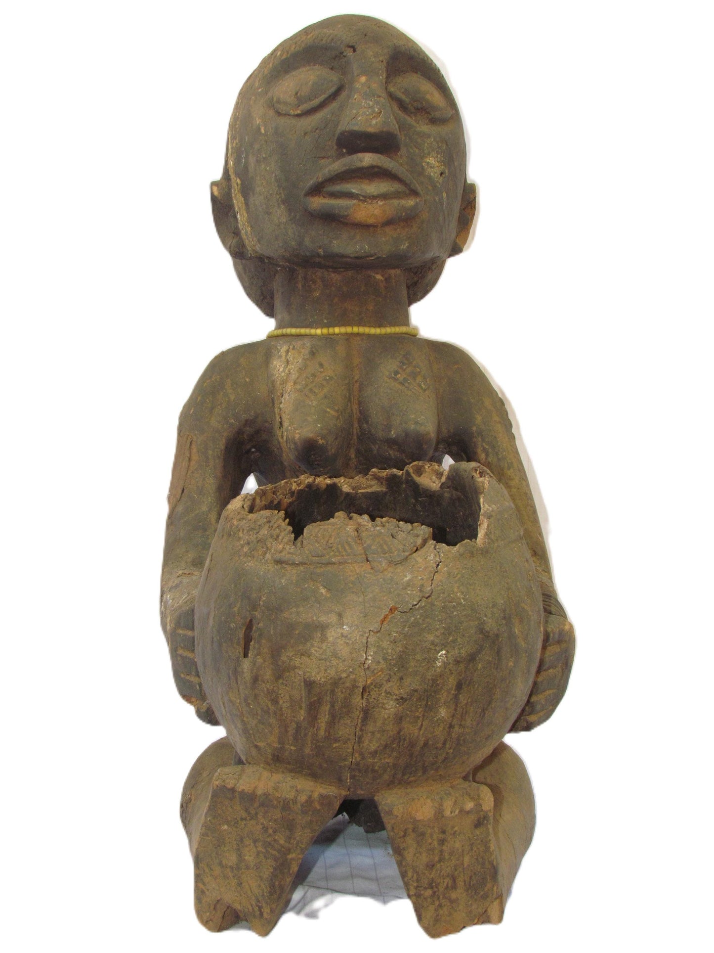 Ancienne porteuse de bol assise (Mboko) Luba, République démocratique du Congo Bois,