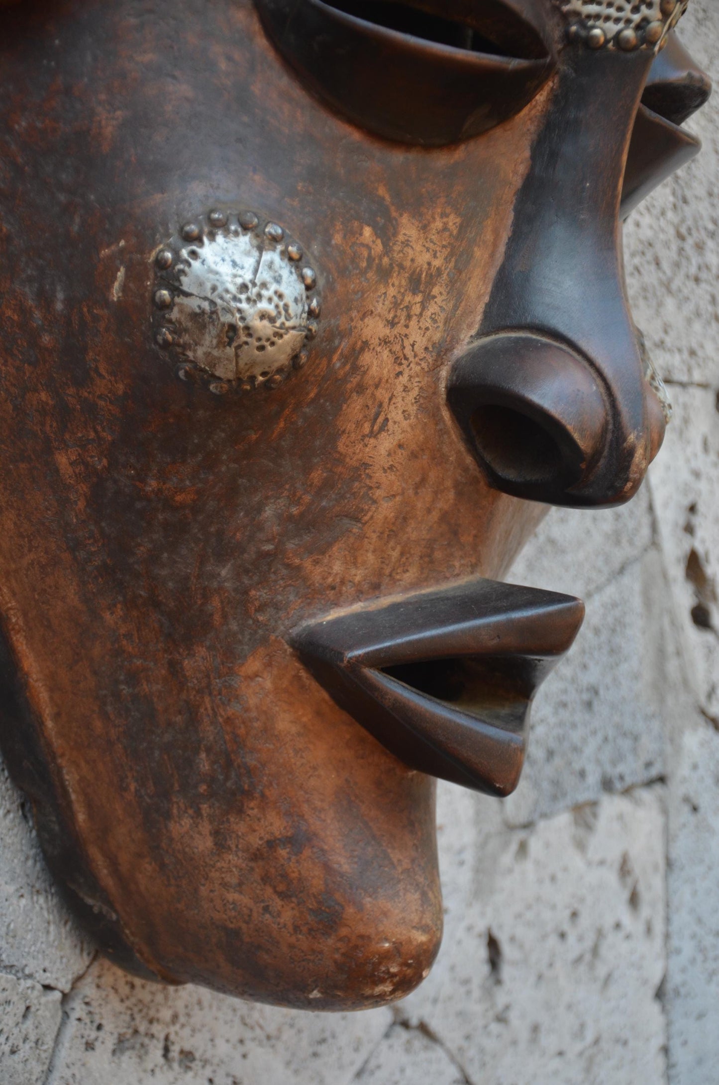 Authentic Guro-Style Mask | Elegant Ivorian Tribal Wall Art