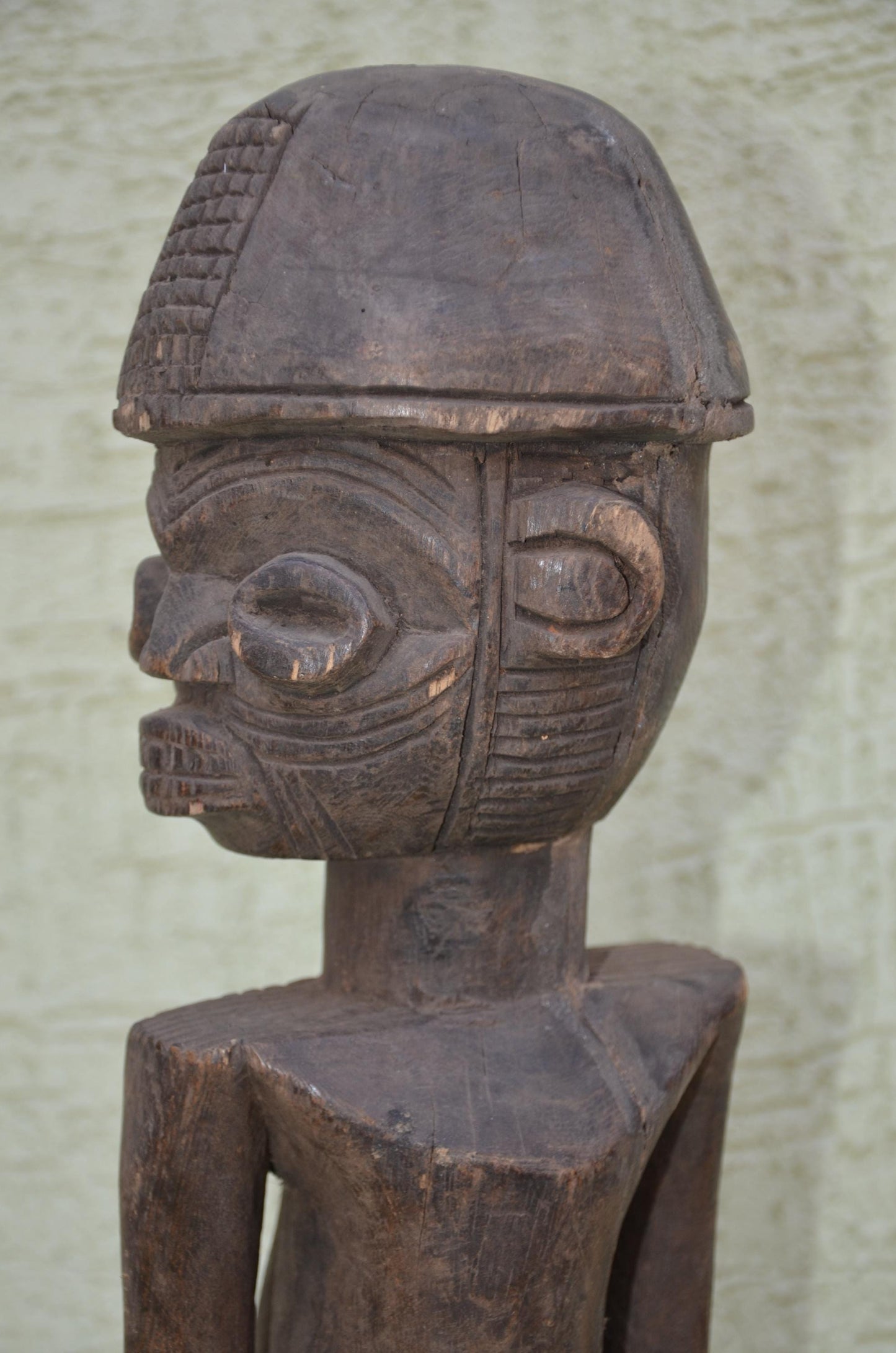 Authentic Female Luba Bowl Bearer Figure | Congolese Art