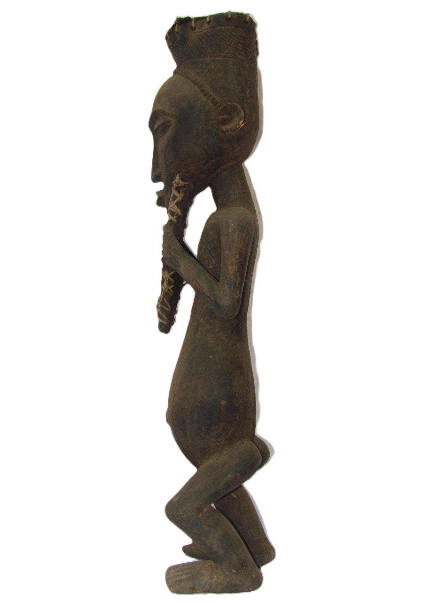 Statue originale primitive en bois sculpté à la main de la tribu Kusu « Homme sage » de la RDC.