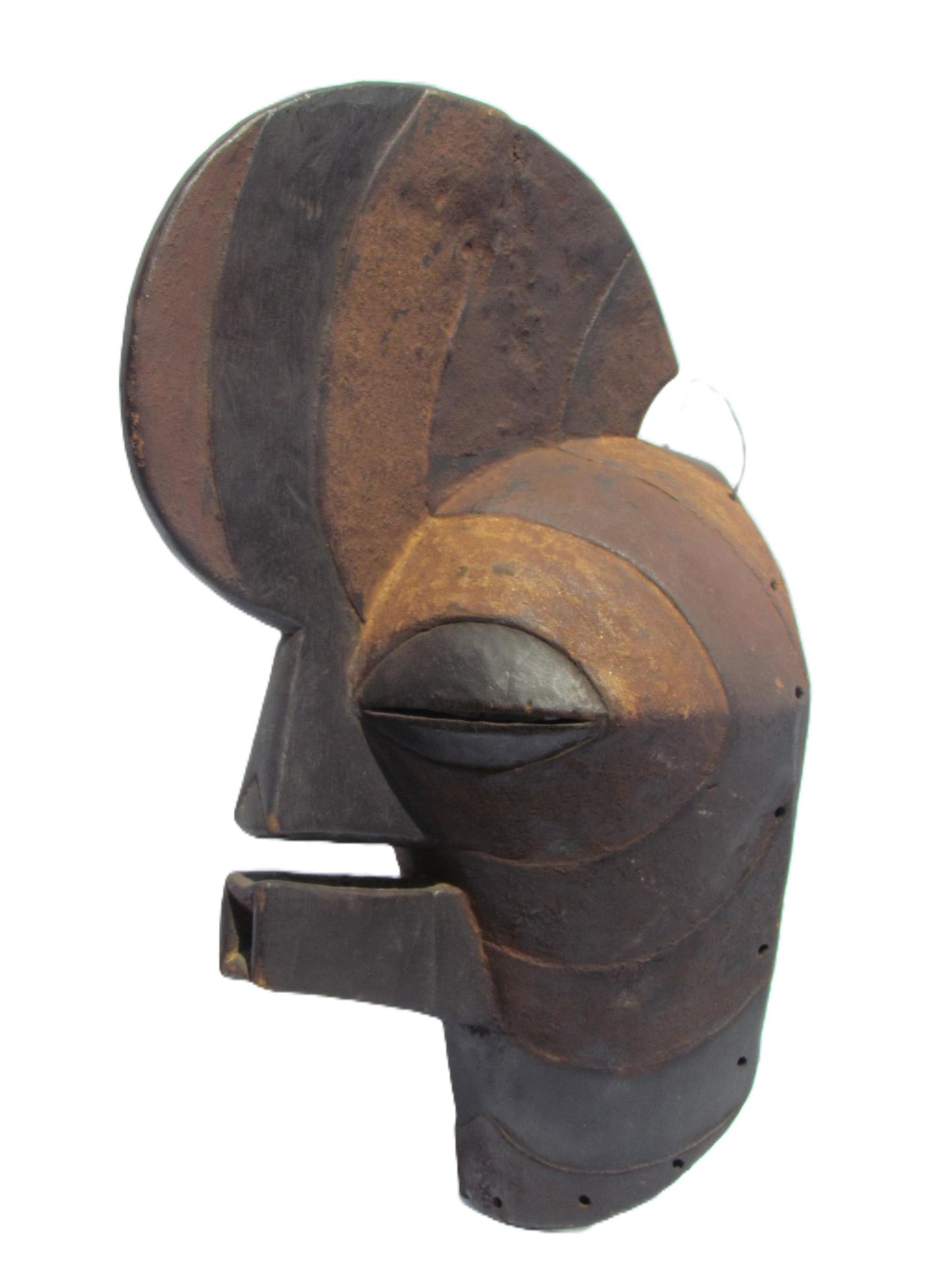 Masque en bois Kifwebe sculpté à la main vintage Songye de RDC.