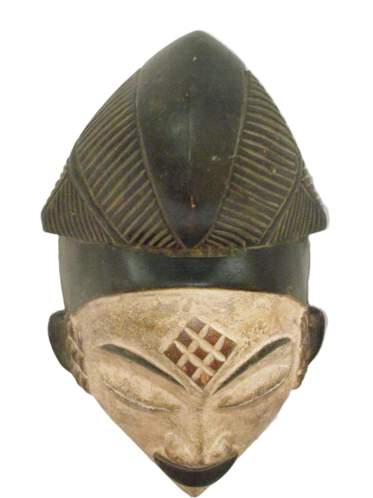 Authentic Bapunu White Mask – Hand-Carved Gabon Tribal Art – Okuyi Wall Decor