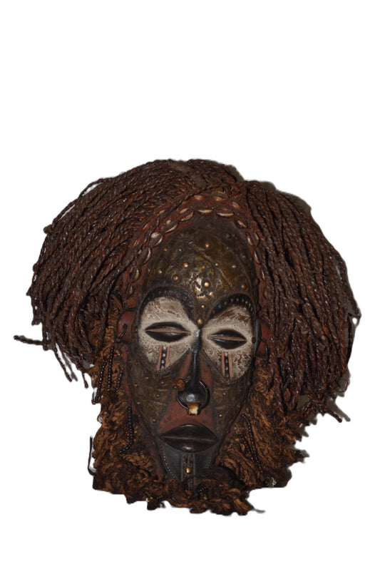 Authentic Beaded Chokwe Mask – Hand-Carved Wood Tribal Wall Decor – Congo Art