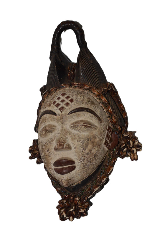 Beaded Bapunu Mask – Hand-Carved Wood Tribal Wall Decor – Gabon African Art