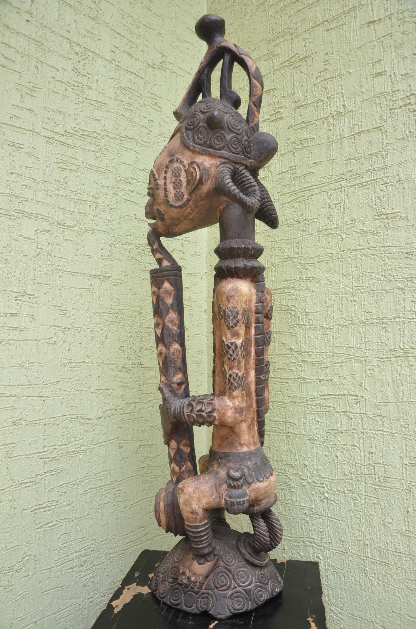 Authentic Idoma Pipe-Smoker Shrine Figure | Nigerian Tribal Art