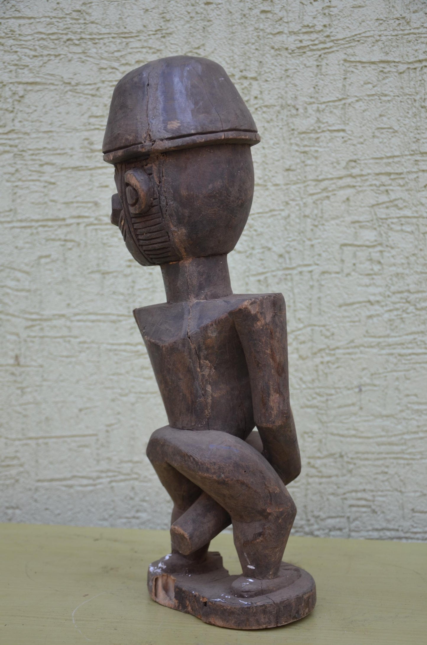 Authentic Female Luba Bowl Bearer Figure | Congolese Art