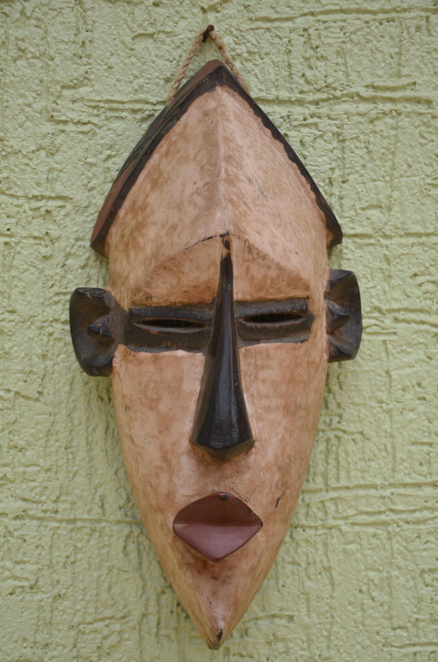 Lwalwa Mask | African Wooden Tribal Art