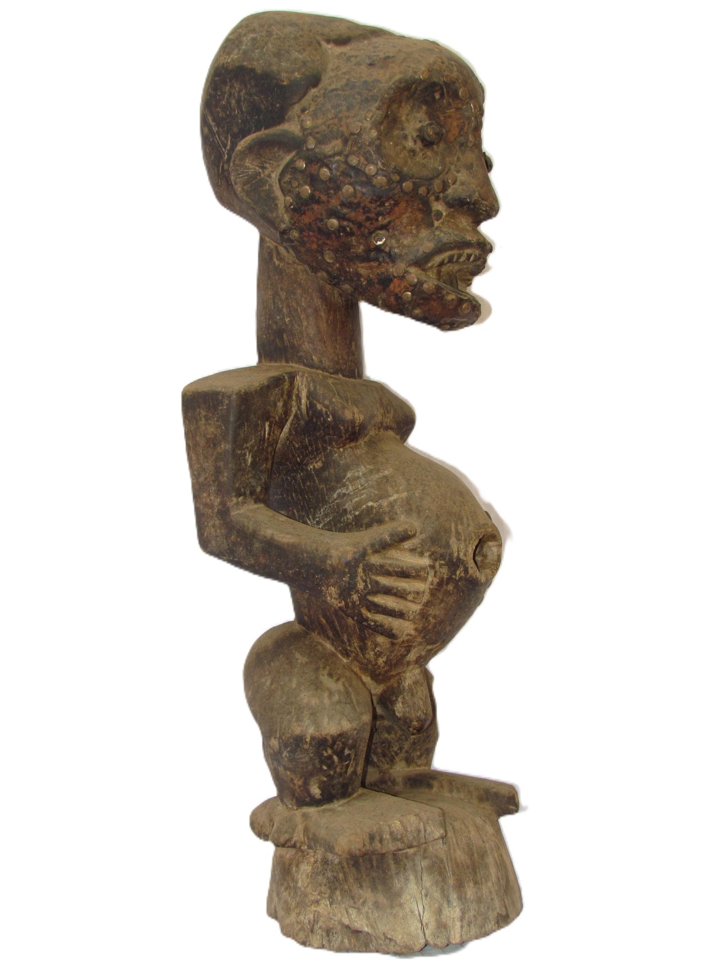 Statue antique extrêmement rare d'un homme africain Songye avec des épingles en argent sur le visage du Congo.