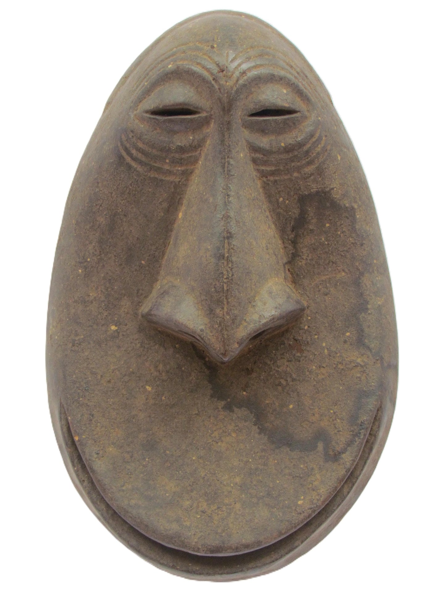 Un masque mural traditionnel africain ovale noir sculpté à la main en bois de RDC