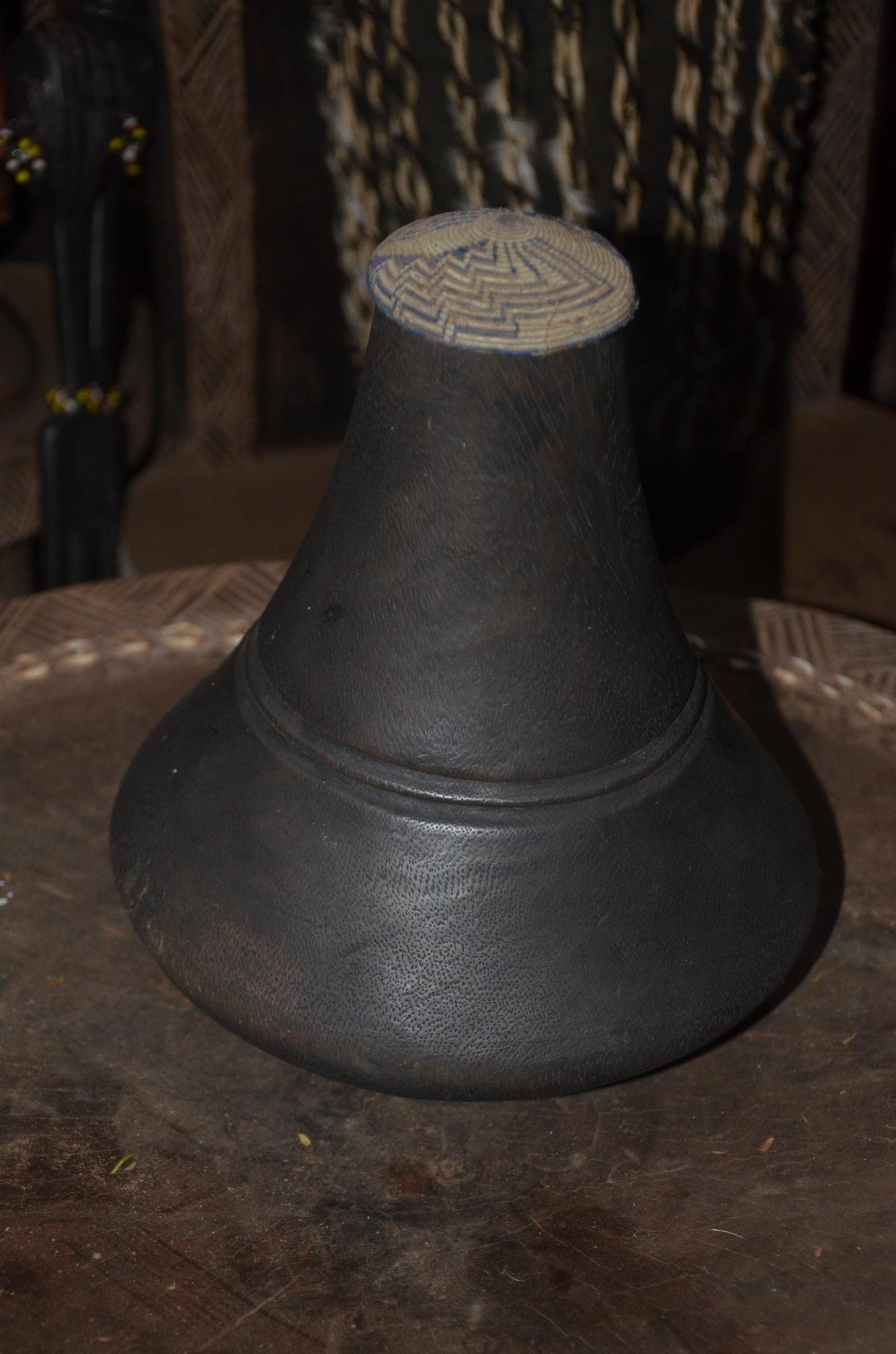 Authentic Icyansi Traditional Rwandan Wooden Milk Vessel | Artisanal Dairy Pot Decor