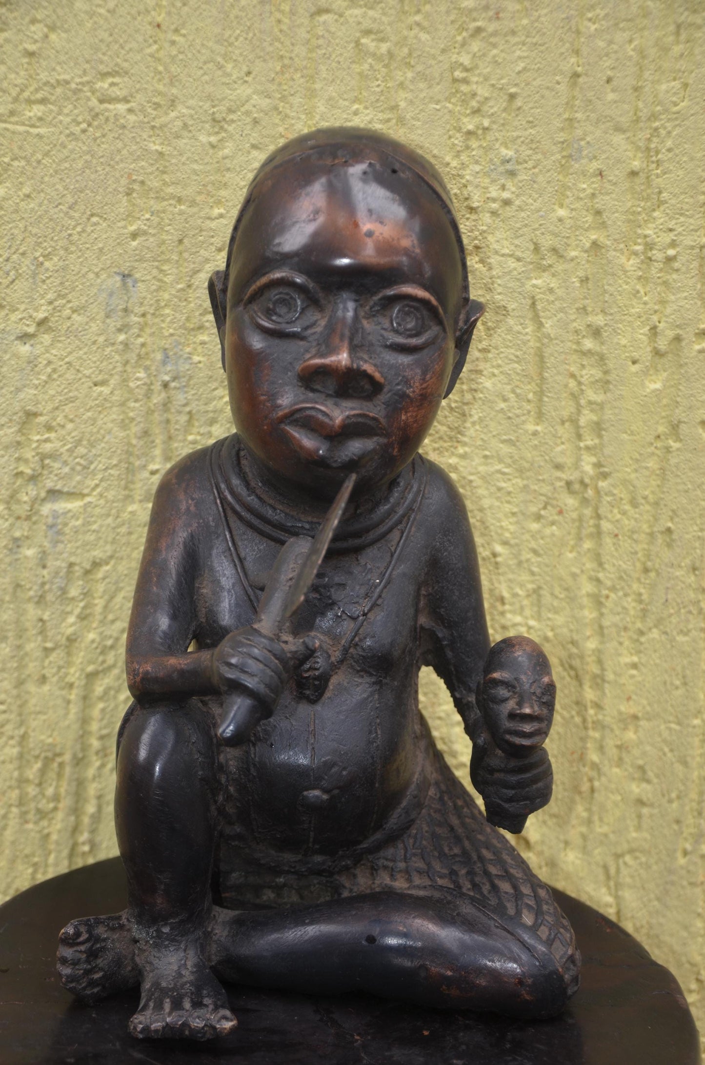 Benin Court Dwarf Statue – 16" Hand-Carved Wood Kingdom Royal Figure – Decor.