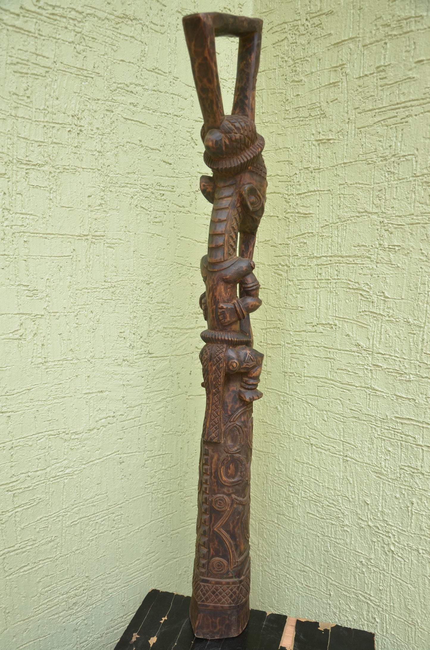 Lulua Signaling Horn â€“ 42" Large Hand-Carved Wood Prestige Instrument â€“ Art.