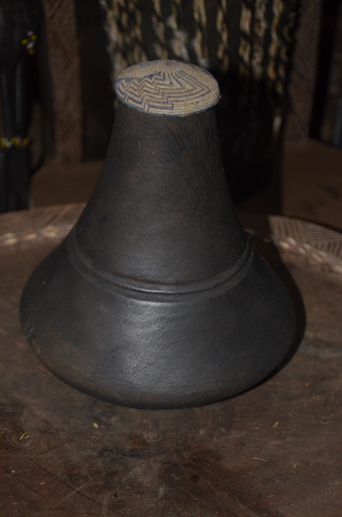 Authentic Icyansi Traditional Rwandan Wooden Milk Vessel | Artisanal Dairy Pot Decor