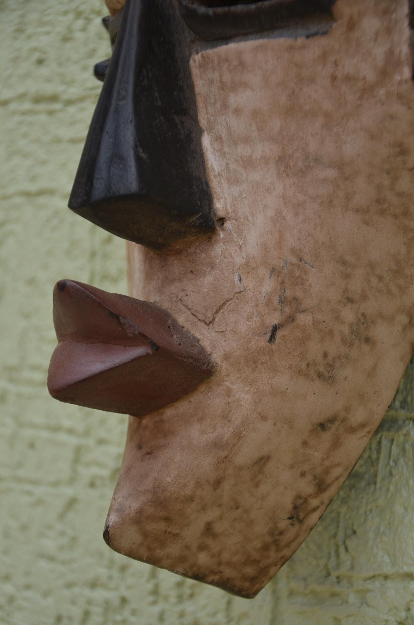 Lwalwa Mask | African Wooden Tribal Art