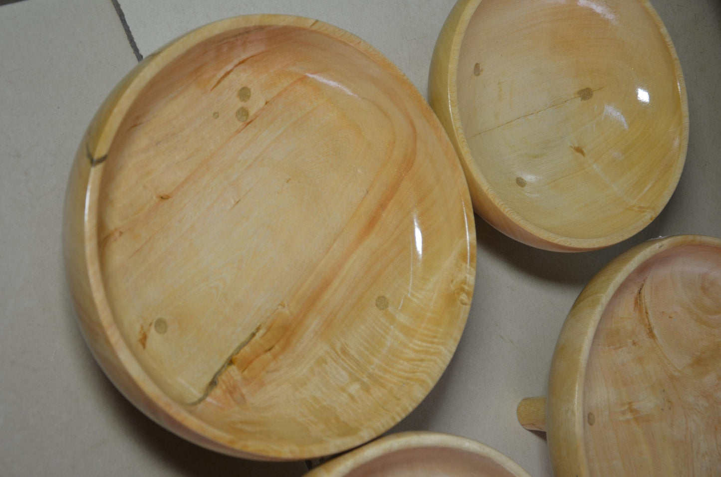 Set of 4 Footed Wooden Bowls | Natural Blonde Wood Decorative Fruit Dish Set