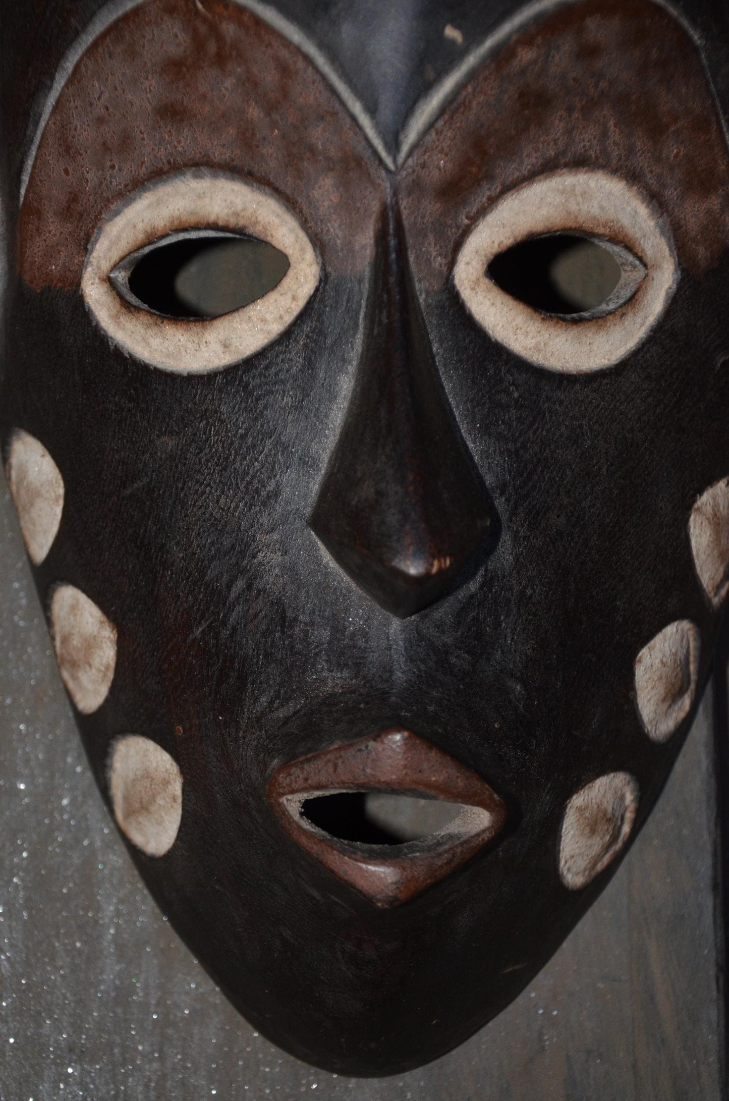 Chokwe Mwana Pwo Mask – 21" Hand-Carved Wood Wall Art – Congo Tribal Decor