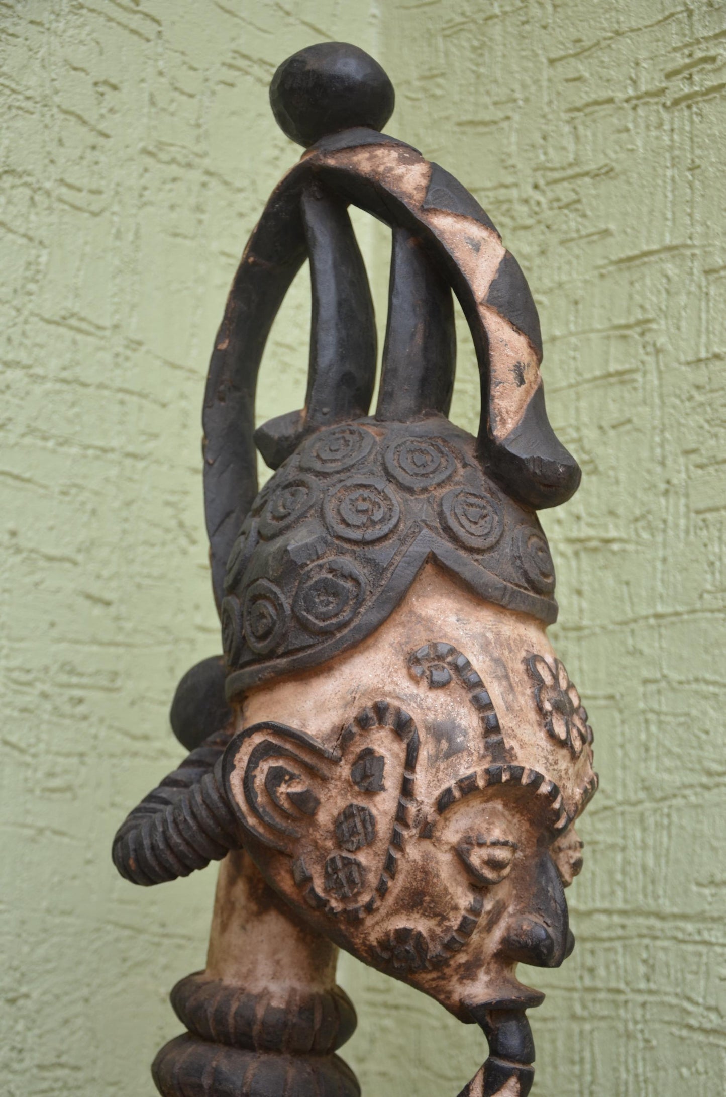 Authentic Idoma Pipe-Smoker Shrine Figure | Nigerian Tribal Art