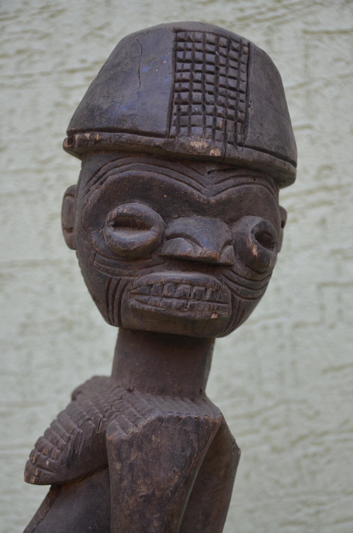 Authentic Female Luba Bowl Bearer Figure | Congolese Art