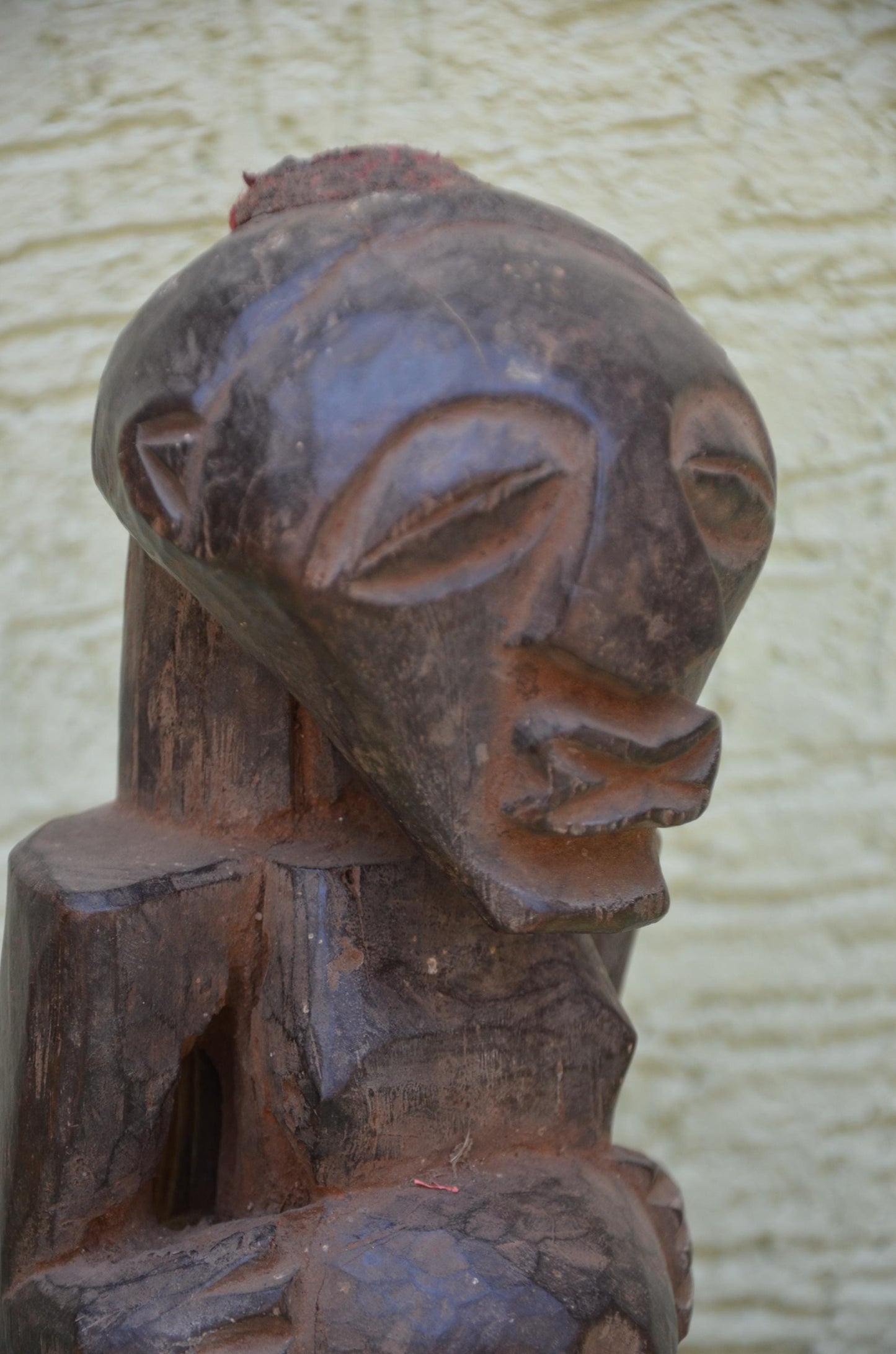Authentic Luba Female Bowl Bearer Figure | Congolese Art