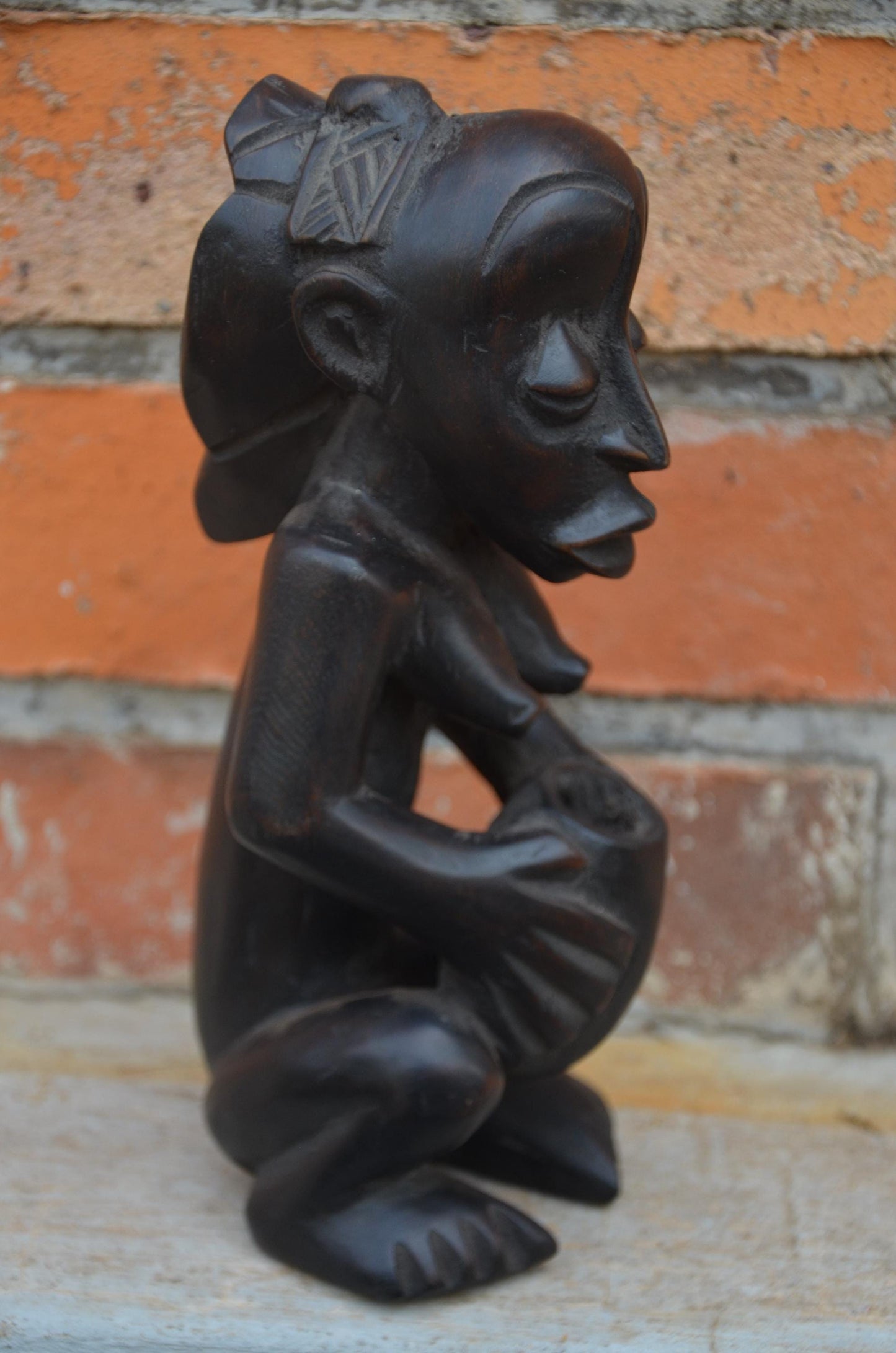 Authentic Luba/Hemba Female Figure with Cup | Congolese Art