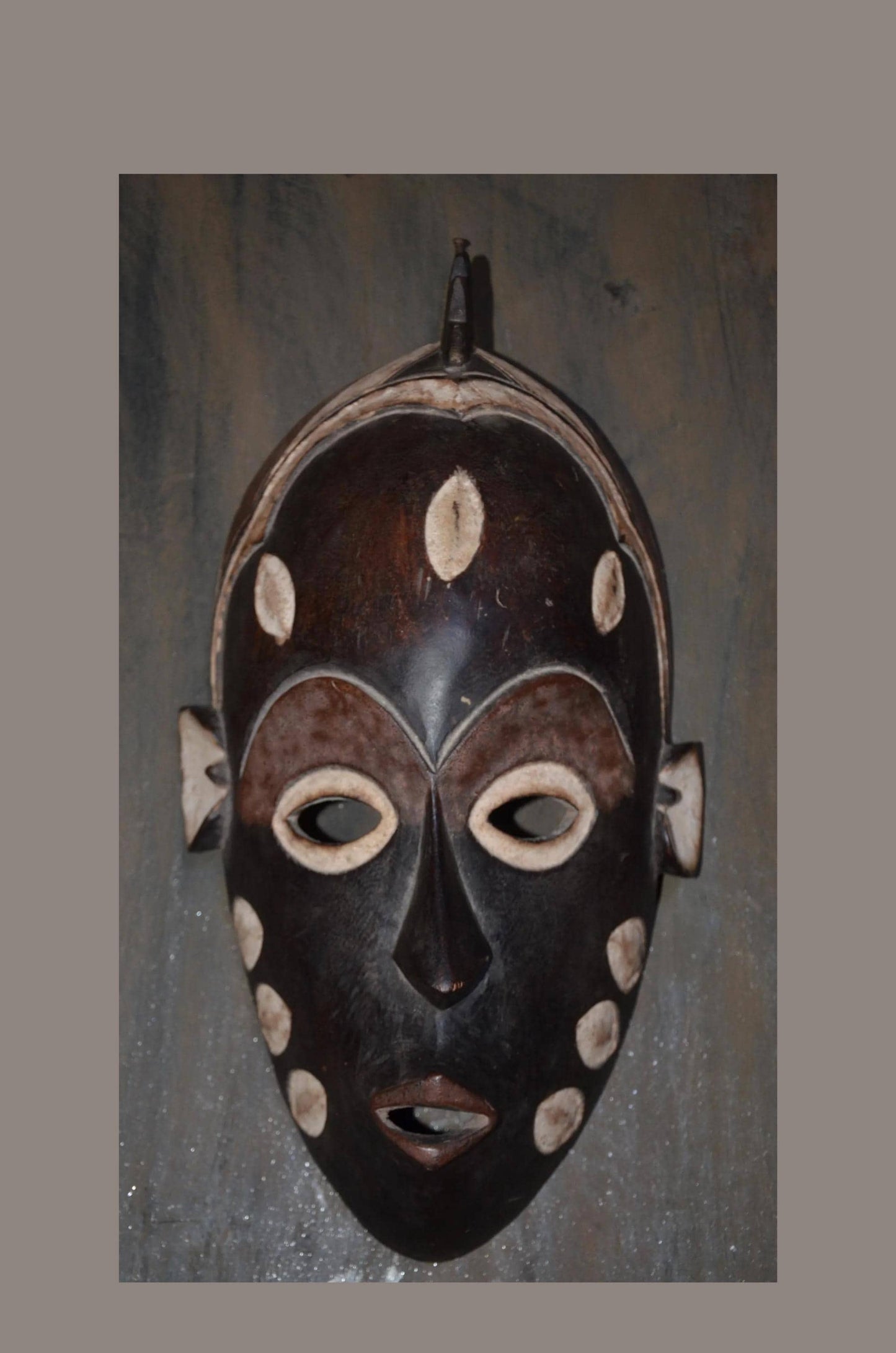 Chokwe Mwana Pwo Mask – 21" Hand-Carved Wood Wall Art – Congo Tribal Decor