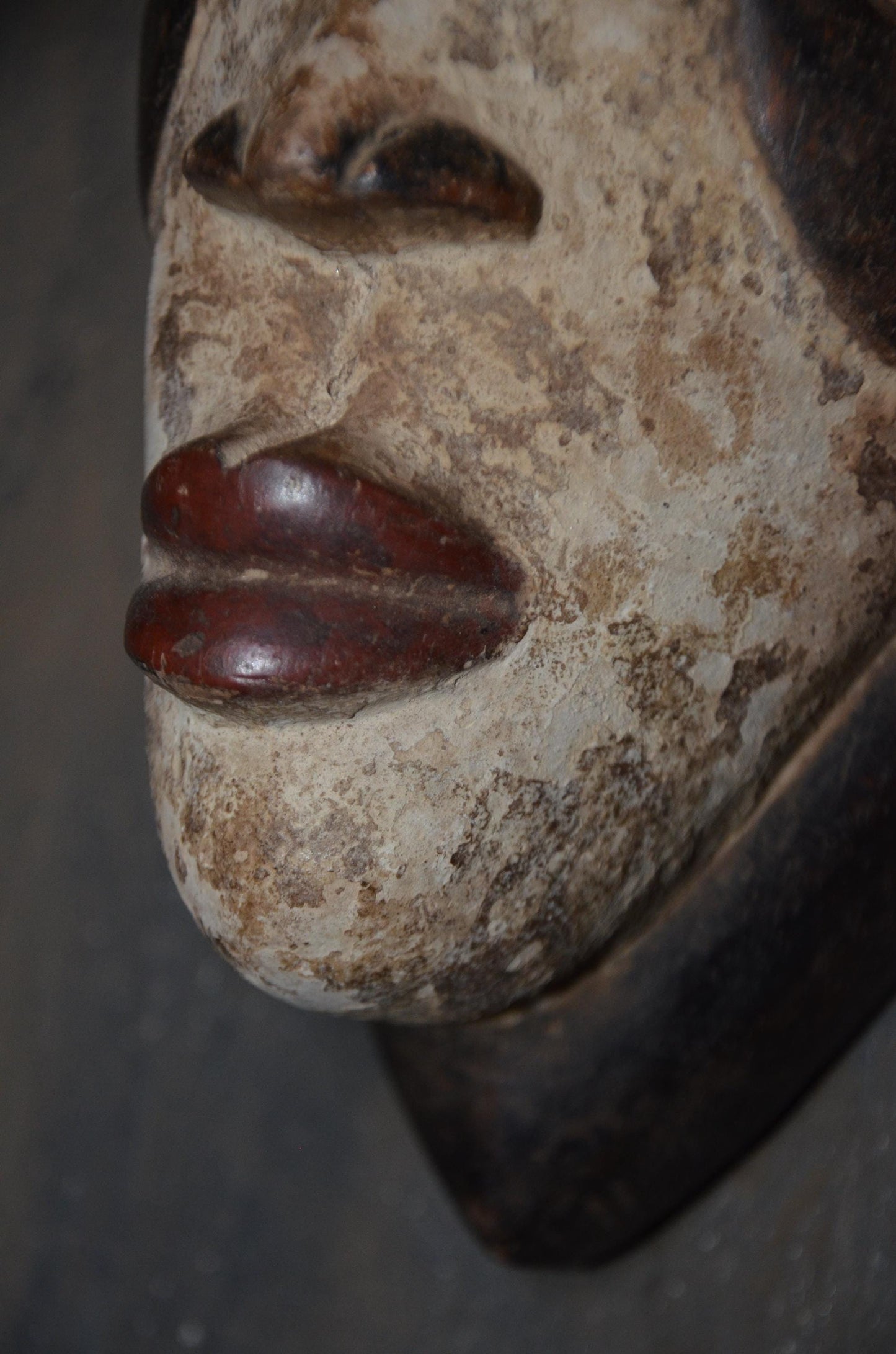 Authentic Fang Ngil Mask | Minimalist Gabonese Tribal Art