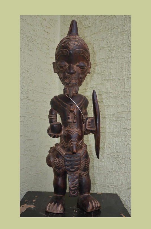 Bena Lulua War Chief â€“ 31" Hand-Carved Wood Ancestor Warrior â€“ Tribal Art.