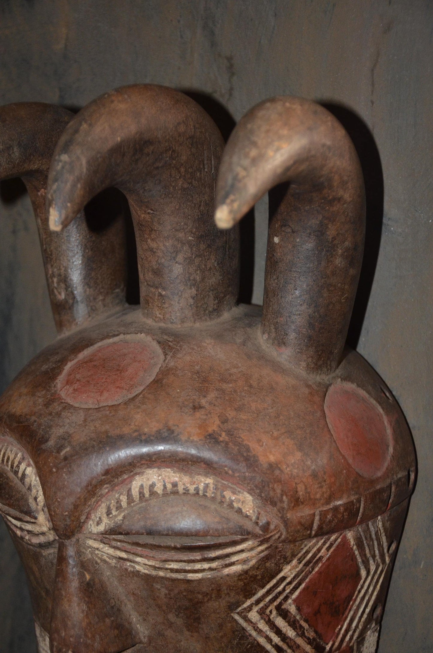 Marka Ntomo Polychrome Mask - 21" Authentic Mali Maraka Wood Carving, Three-Horned Initiation Face Mask.
