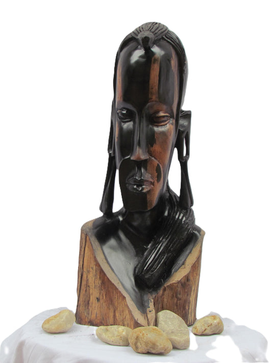 Statue de guerrier Massaï – Sculpture en bois noir sculptée à la main de Tanzanie – Décoration d'art africain pour étagère ou cadeau