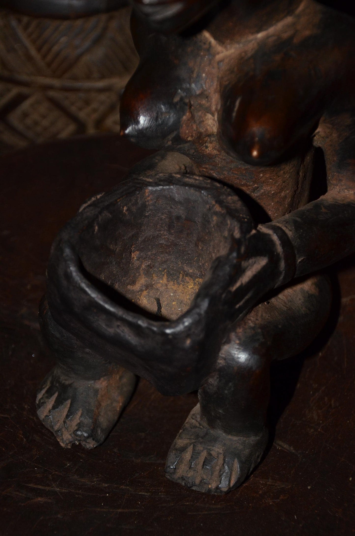 Authentic Luba Kneeling Figure | Mboko Bowl Bearer | Congolese Tribal Art