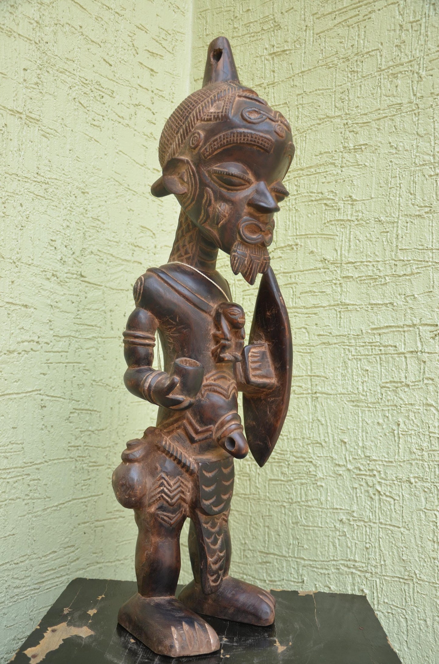 Bena Lulua War Chief â€“ 31" Hand-Carved Wood Ancestor Warrior â€“ Tribal Art.