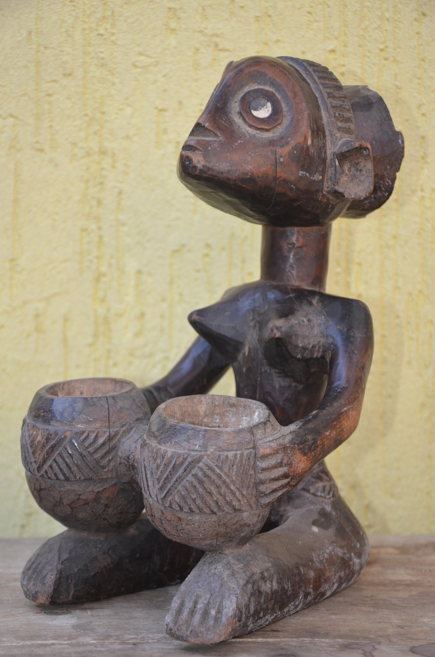 Luba Bowl Bearer Mboko – 14" Congo Hand-Carved Wood Statue – Tribal Decor