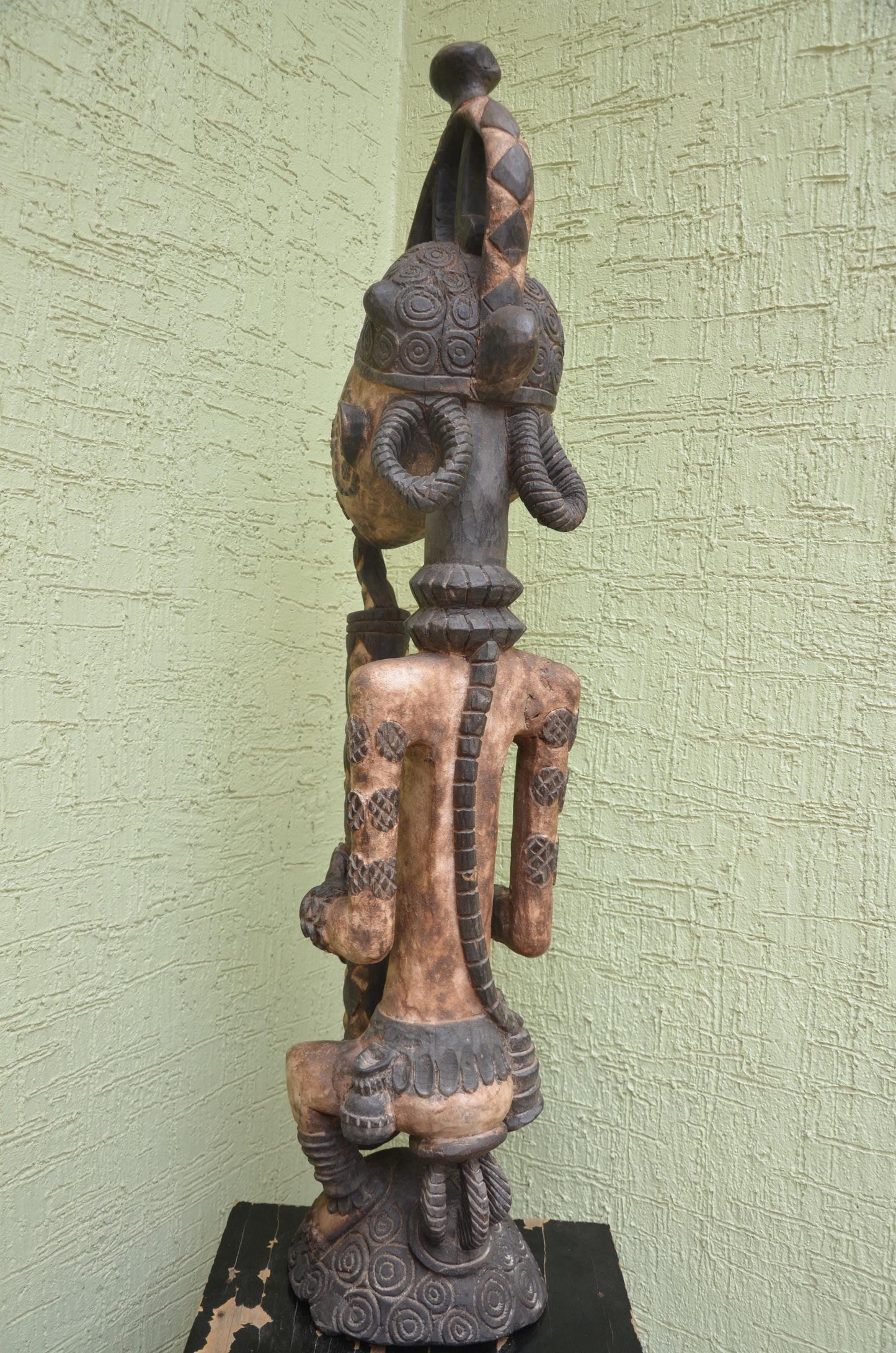 Authentic Idoma Pipe-Smoker Shrine Figure | Nigerian Tribal Art