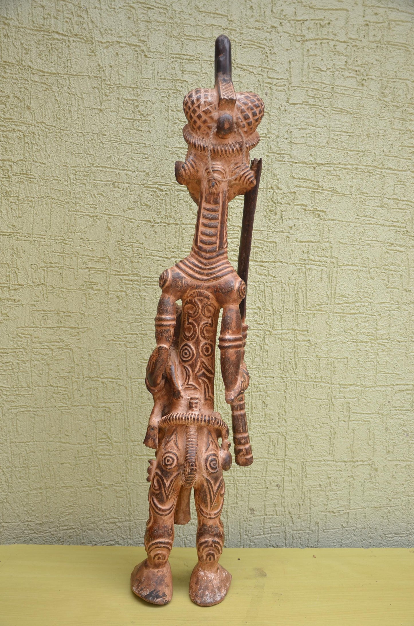 Monumental African Luluwa Maternity Wooden Statue | Tribal Art