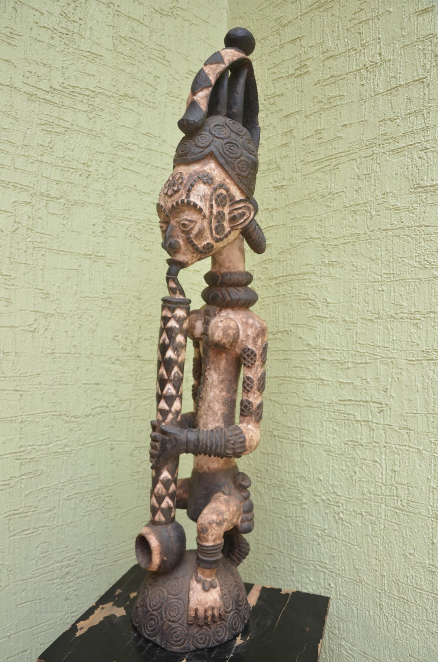 Authentic Idoma Pipe-Smoker Shrine Figure | Nigerian Tribal Art