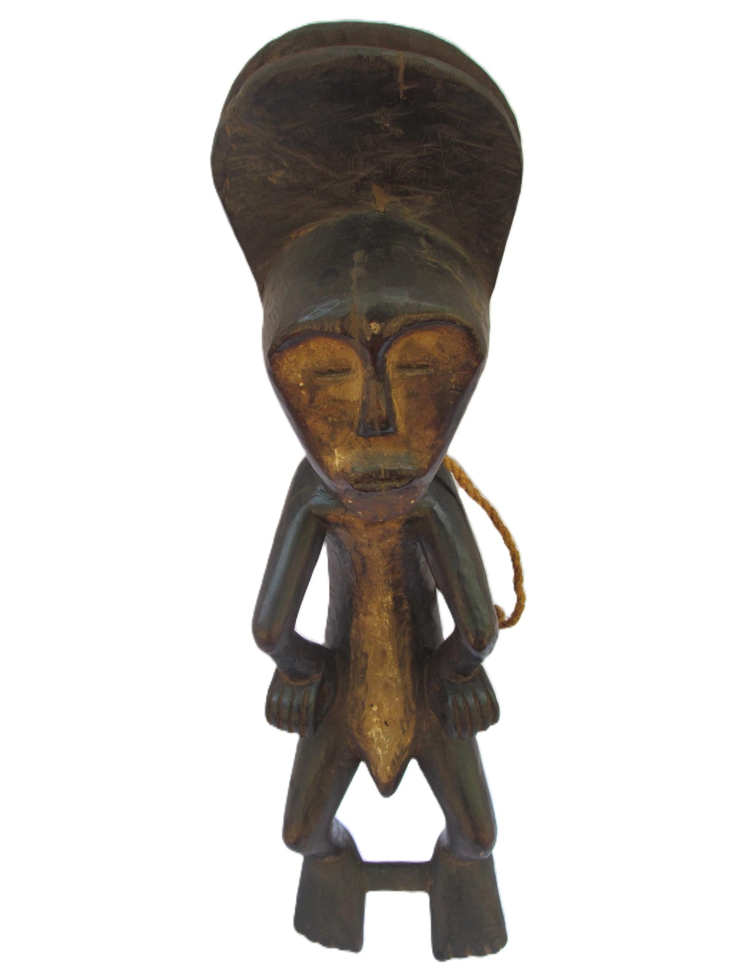 Statue d'un homme Mbole debout de couleur brune, originaire de RDC