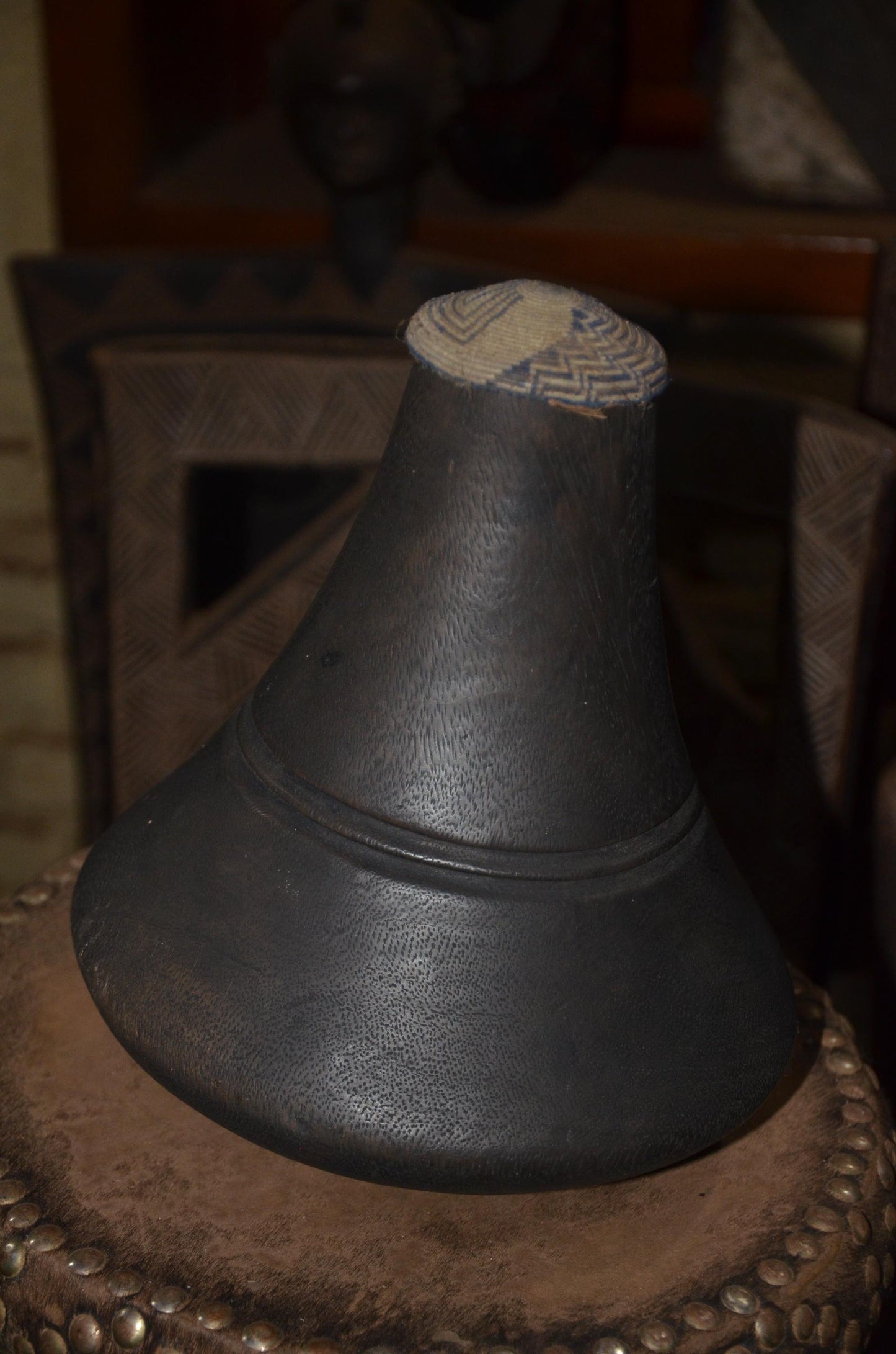 Authentic Icyansi Traditional Rwandan Wooden Milk Vessel | Artisanal Dairy Pot Decor