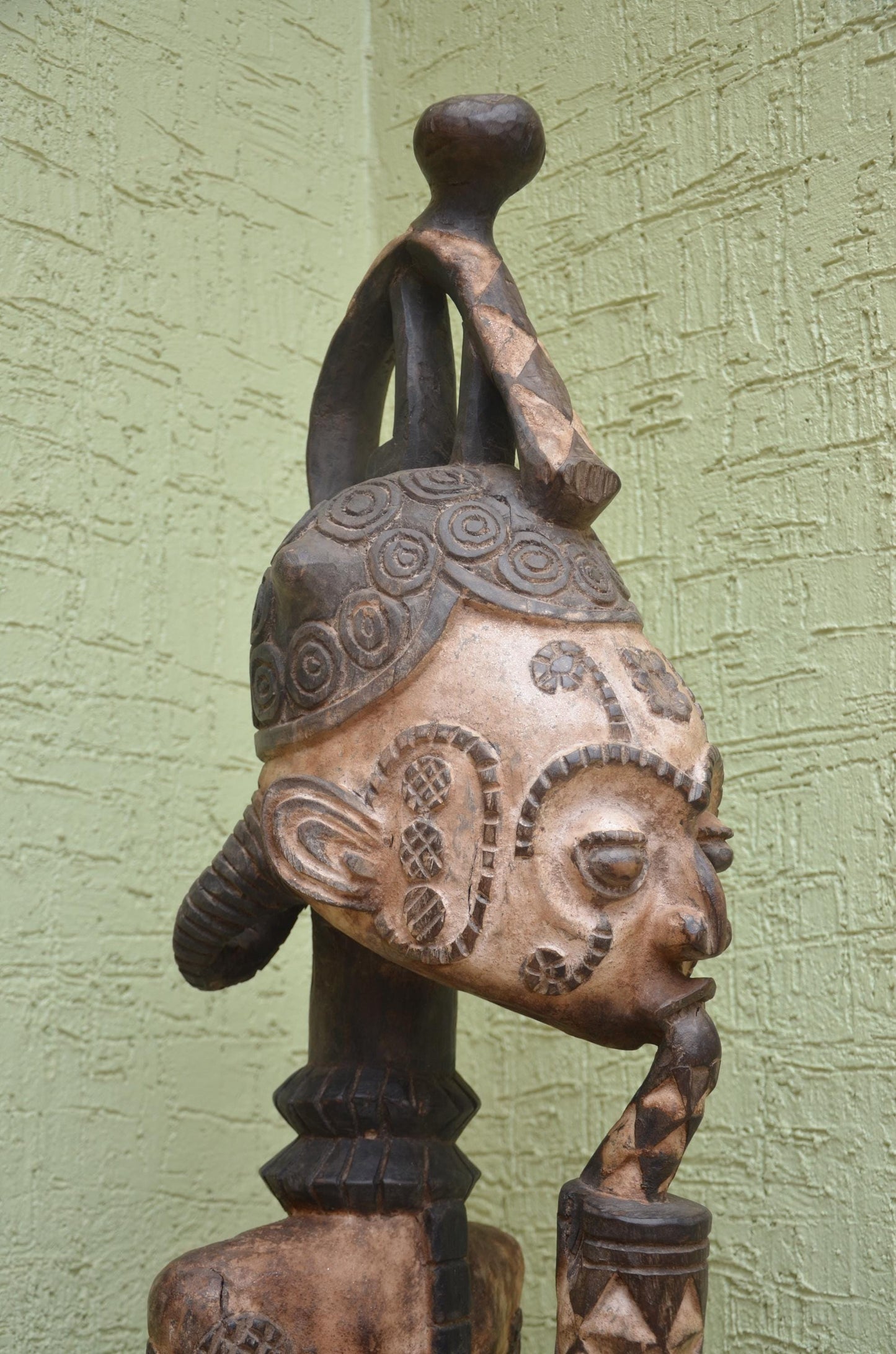 Authentic Idoma Pipe-Smoker Shrine Figure | Nigerian Tribal Art