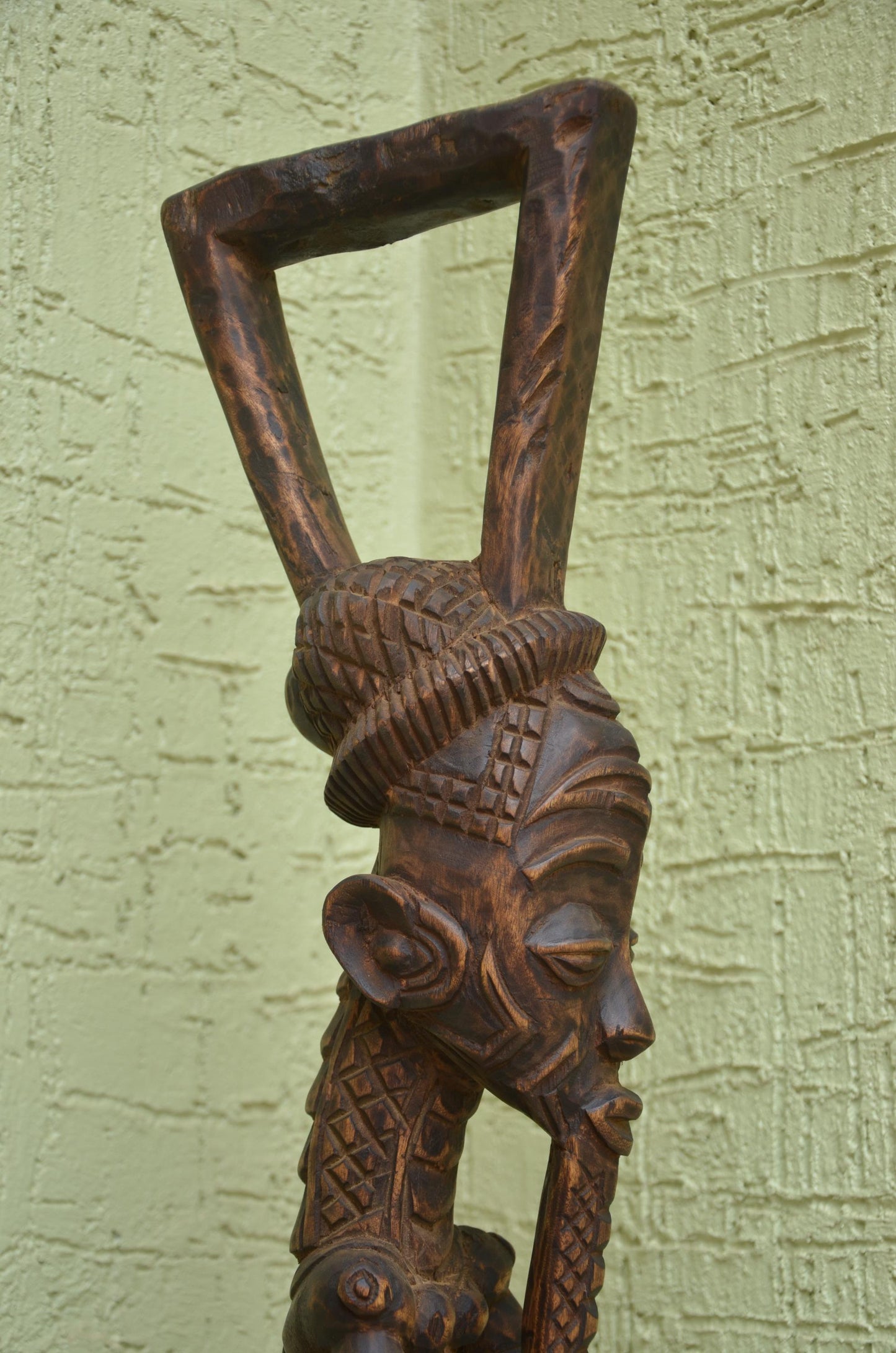 Lulua Signaling Horn â€“ 42" Large Hand-Carved Wood Prestige Instrument â€“ Art.