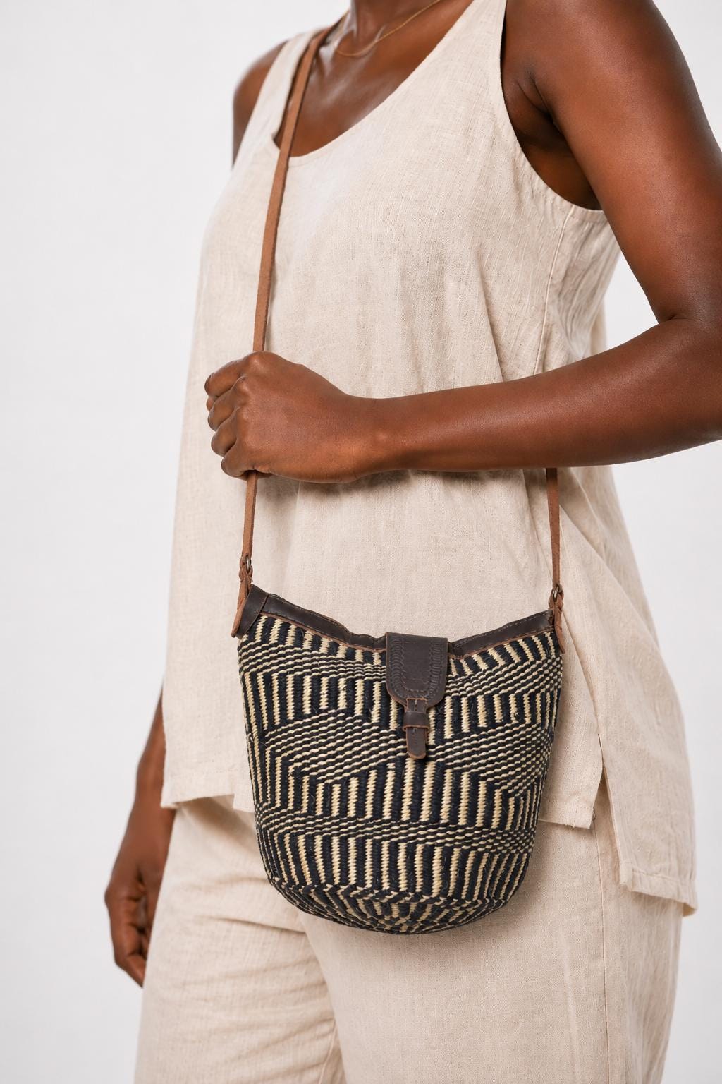 Handwoven Sisal Kiondo Bag | Black and White Geometric African Crossbody Purse
