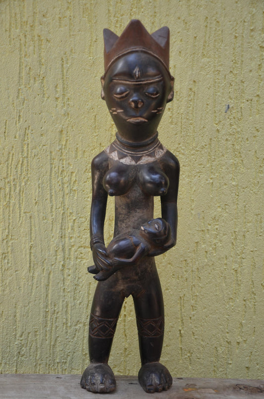 Baule Maternity Statue – 19" Hand-Carved Wood Mother & Child – Ivory Coast