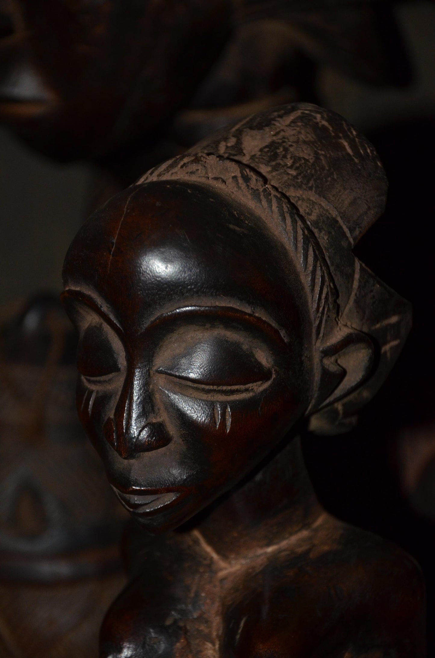 Authentic Luba Kneeling Figure | Mboko Bowl Bearer | Congolese Tribal Art