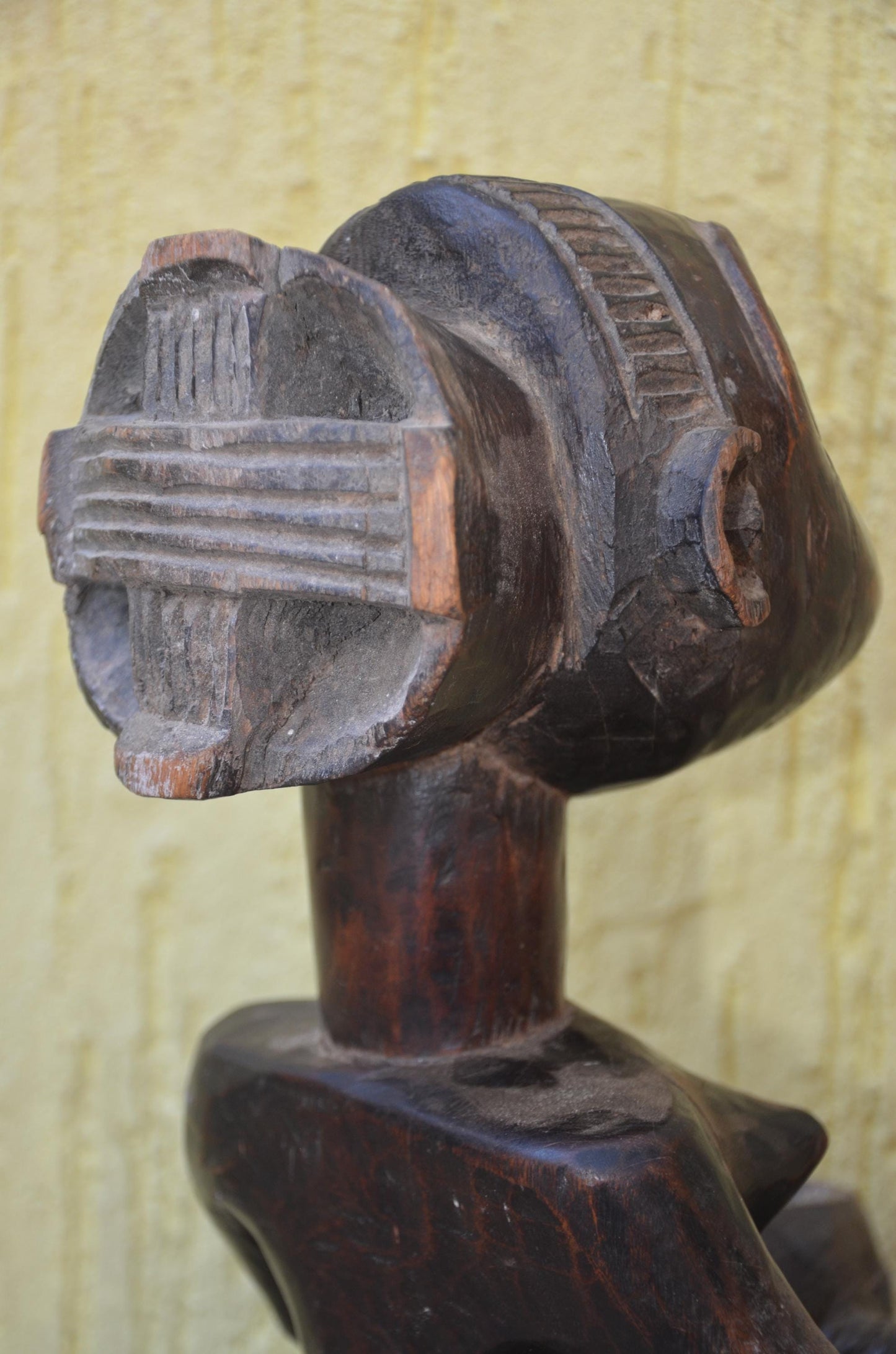 Luba Bowl Bearer Mboko – 14" Congo Hand-Carved Wood Statue – Tribal Decor