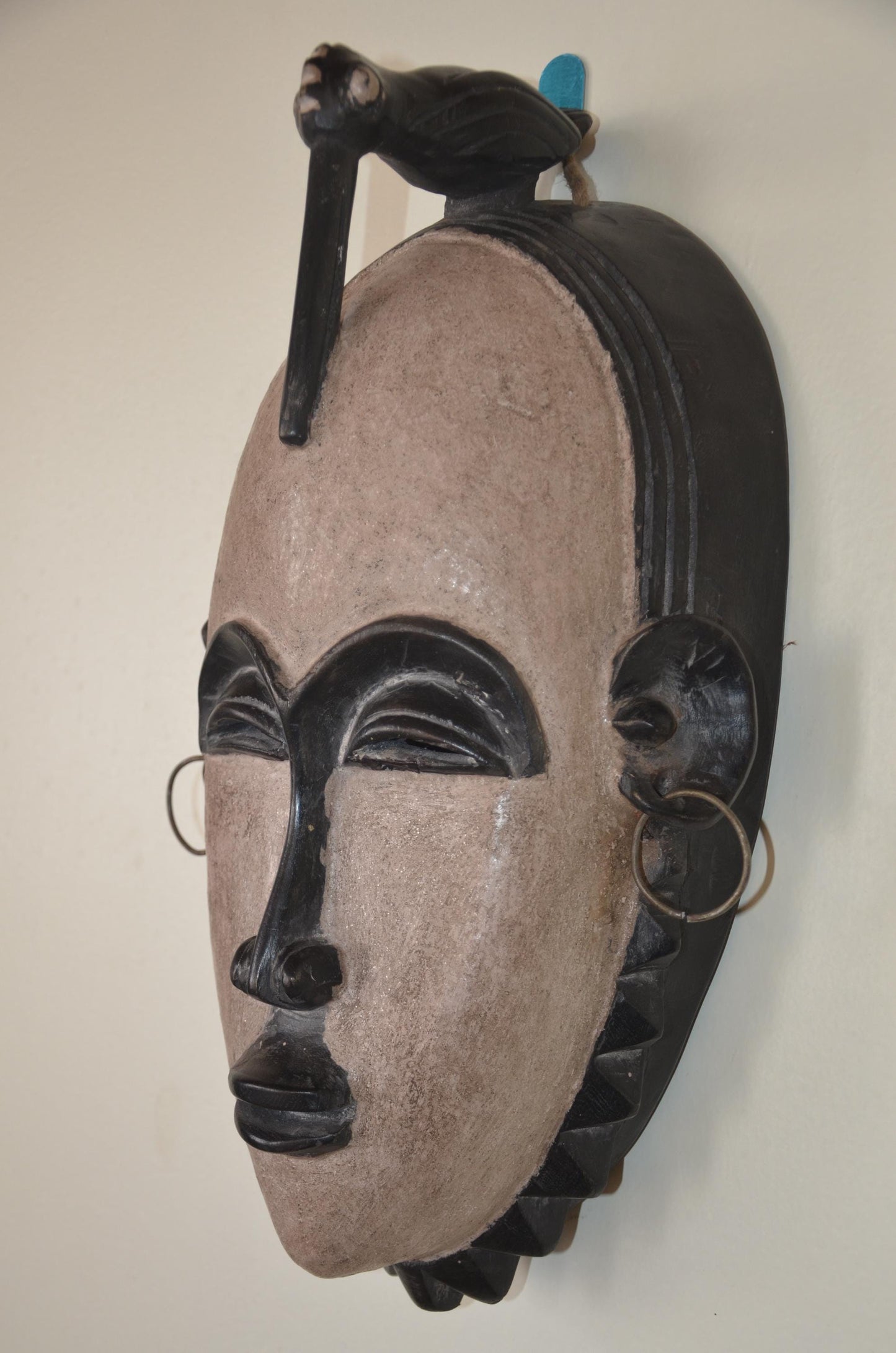 Baule Mblo Portrait Mask – Bird Crest & Earrings – Ivory Coast Tribal Wall Art