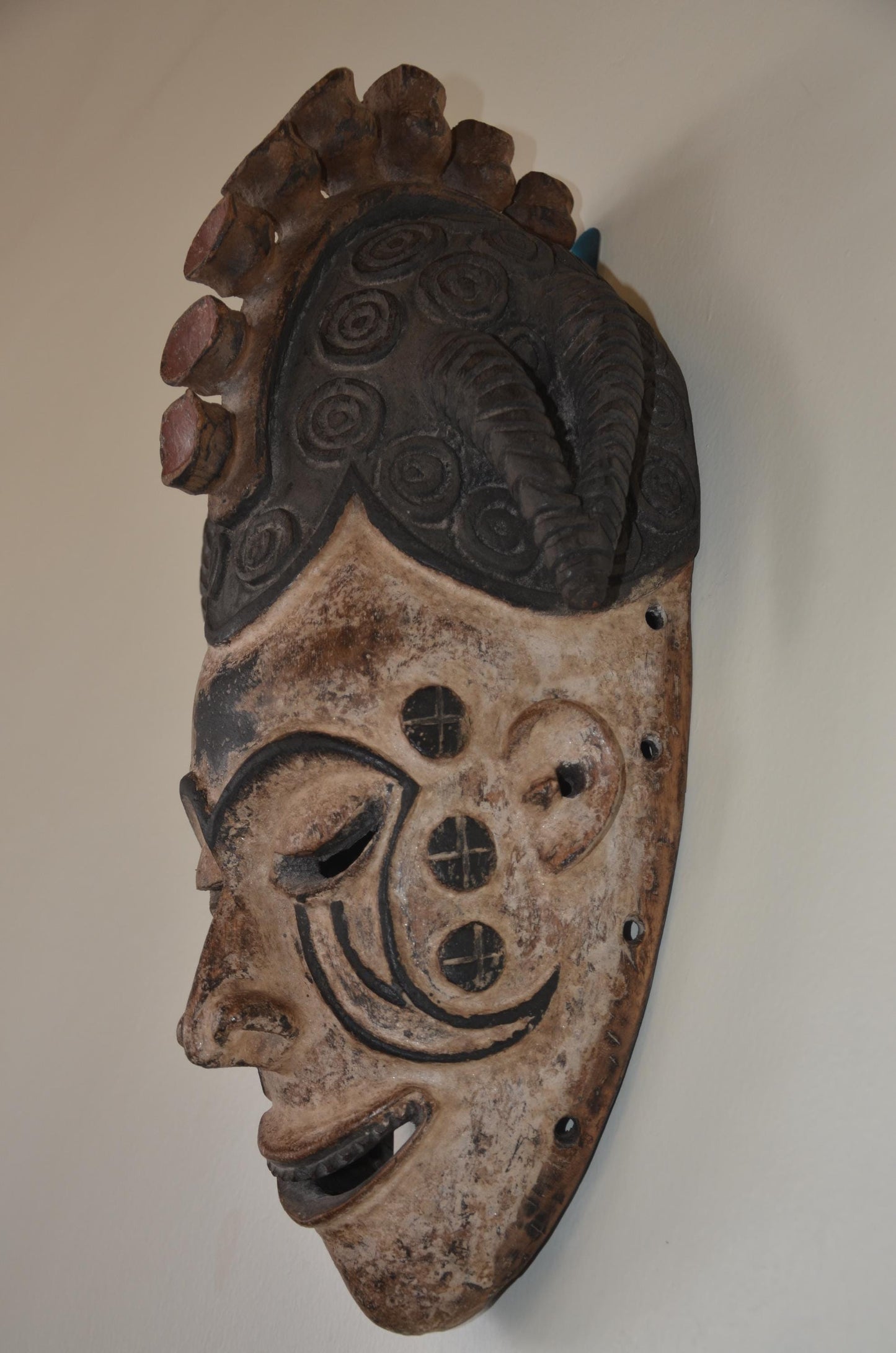 Igbo Agbogho Mmwo Mask – 22" Maiden Spirit Wall Decor – Nigeria Tribal Wood Mask