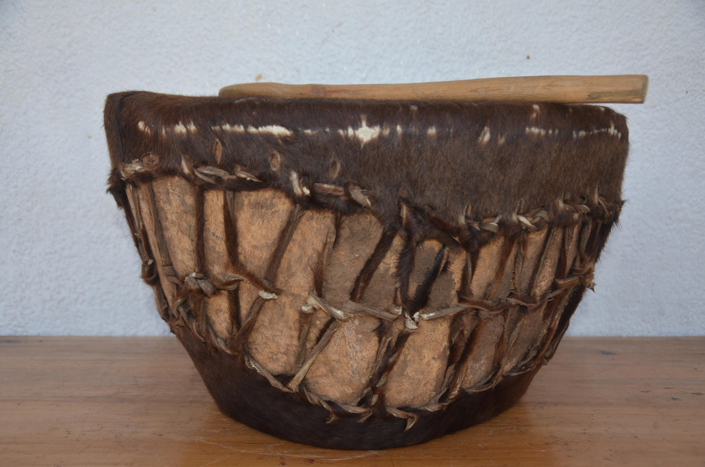 Ancient Rwandan Village Wake-Up Drum – 19" Hand-Carved Wood – African Ingoma Art