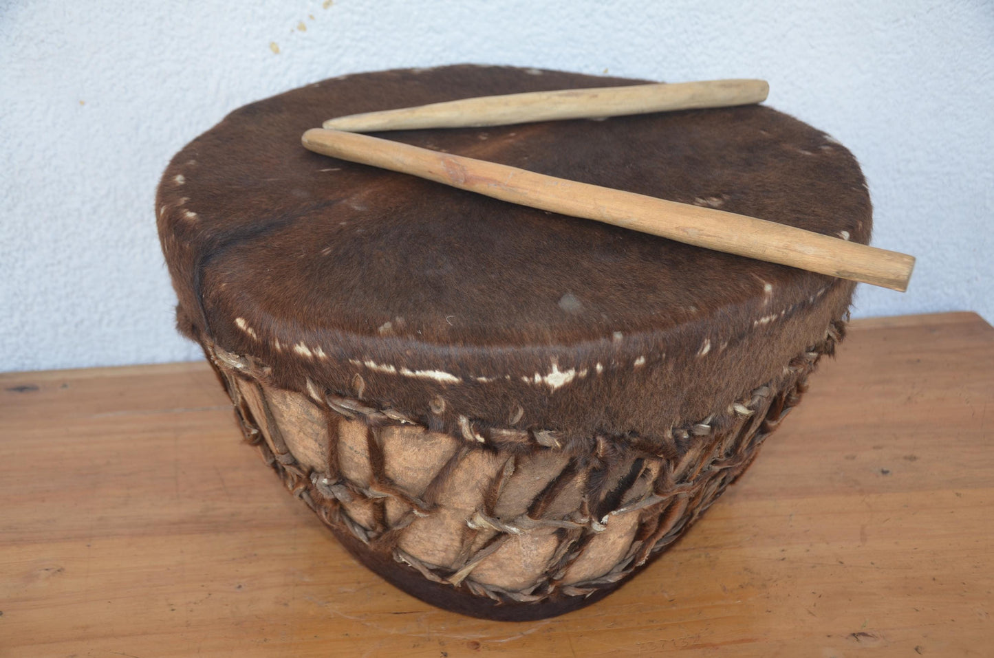 Ancient Rwandan Village Wake-Up Drum – 19" Hand-Carved Wood – African Ingoma Art